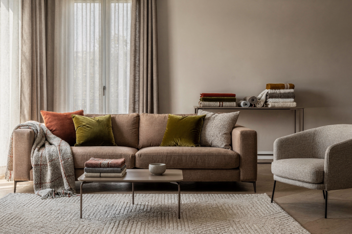 Styling Textiles in a Room: Layers, Colour and Texture